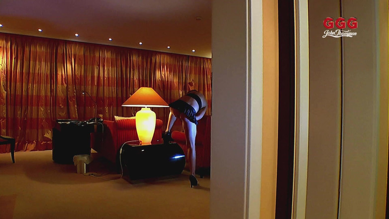 GGG John Thompson Studio: Ggg John Thompson - Douche de sperme en gangbang dans le...