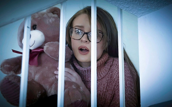 Family Strokes: La matrigna pervertita ed il patrigno mostrano il segreto sessuale...