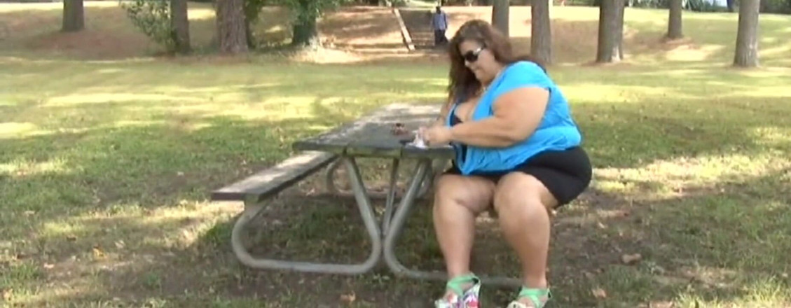 Porn Rap Star: This big girl loves to suck on my balls