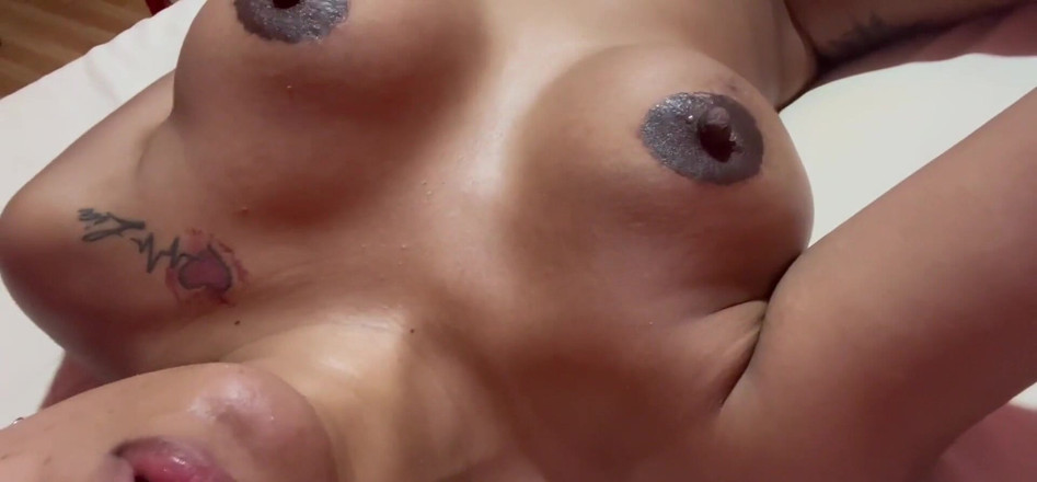 Leyne Rodriguez: Bạn đã nhận được tinh dịch của chính mình hôm nay trong...