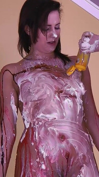 A Tantalizing Strip Facial Game Where Girls Take Turns with a Knob