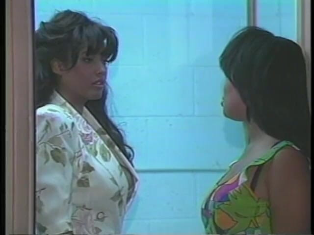 Girl on Girl: Spanish Girl Gets Her Clitoris Licked by Friend in Truckstop...