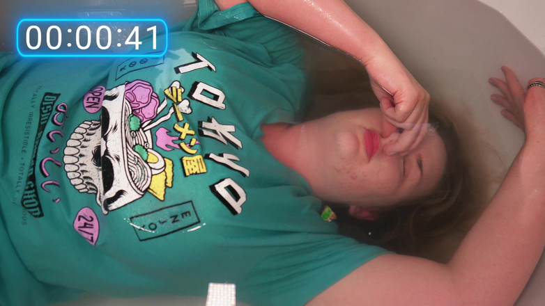 JessieHH: Sfw tenendo il mio respiro sotto acqua sfida 4K 60fps gratis