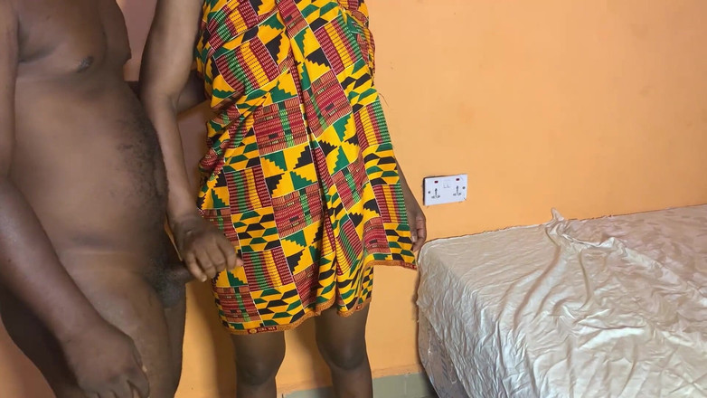 Fridayborn3: Afrikalı amatör kameraya yakalandı