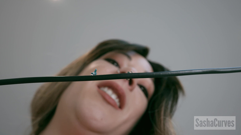 Sasha Curves: Ігри велетень