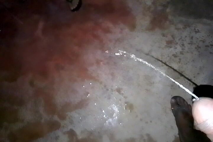 Janua294: Весело тримати її у ванній кімнаті вночі і стогнати до неї