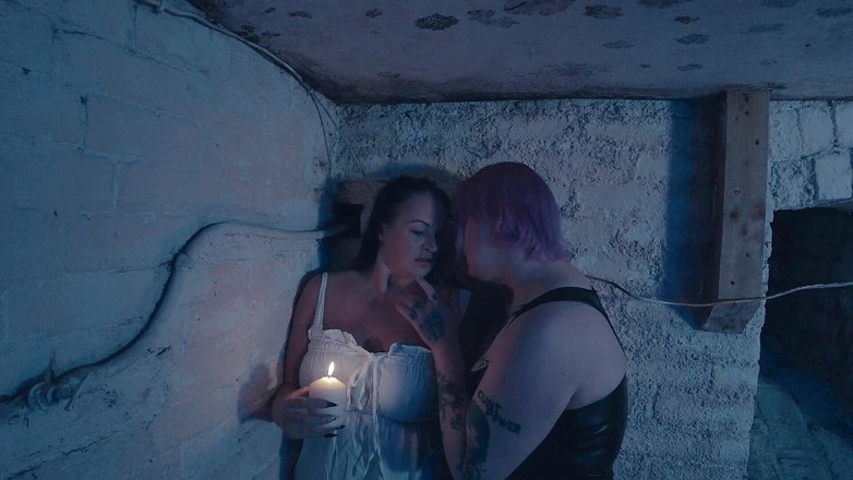 MILF MAFIA: 德文微风 - 捆绑SM万圣节特别！