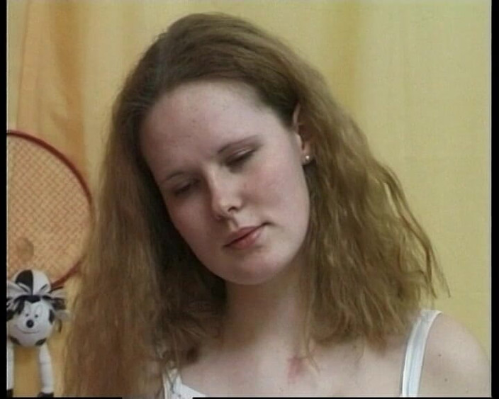 YOUR FIRST PORN: Jeritan kuat dari seluar dalam berpasir