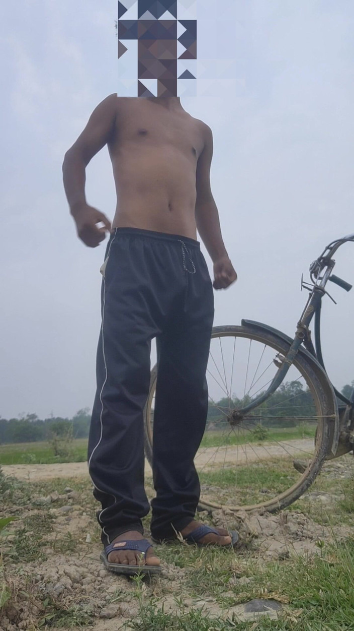 Assamesebodoboy: Outdoor Roadside Gay Men Masturbation Sex Video