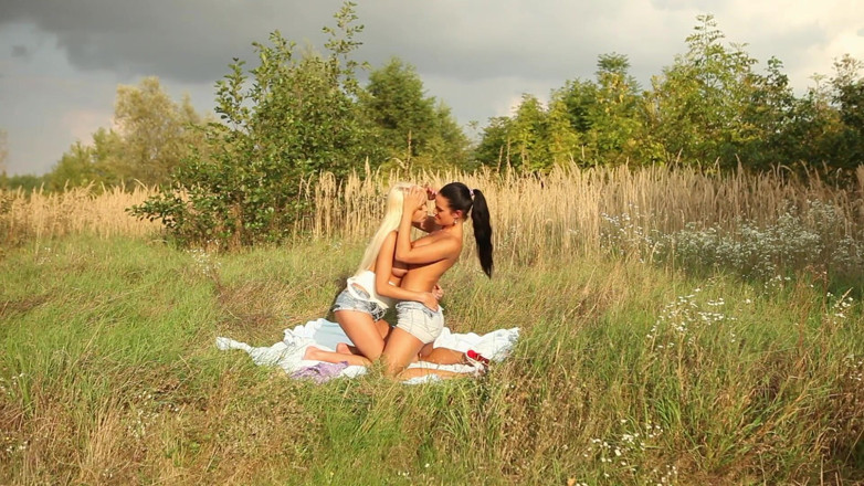 Emma Gold: Most beautiful lesbians on xHamster