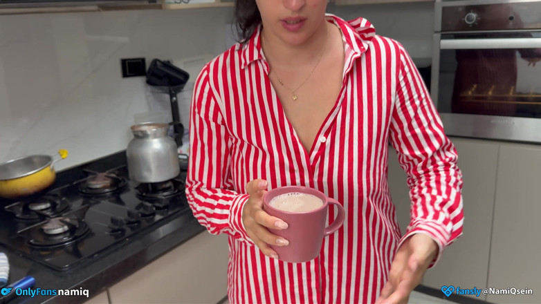 NamiQseiiin: Våt klänning, svärmorsex, naturlig skönhet.