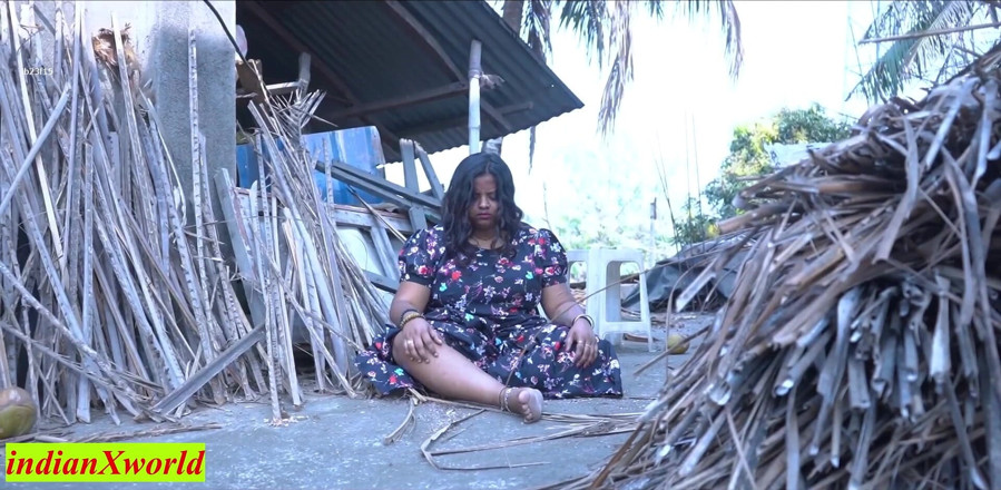 Indian Xshot: Thuischauffeur neukt Desi schattig dorpsmeisje! Onschuldige meisjesseks