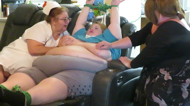 BBW nurse Vicki adventures with friends: Ssbbw damsel is preyed on my 2 BBWs