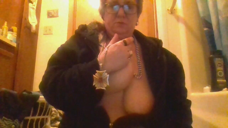 krazykristin: You Asked for Boob Here Are My Big Saggy Titties
