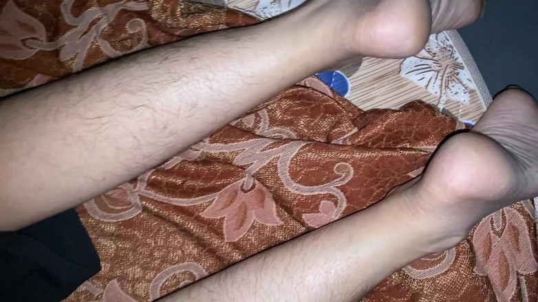 Desifilmy45: 继女和继父的完整电影印地语谈话