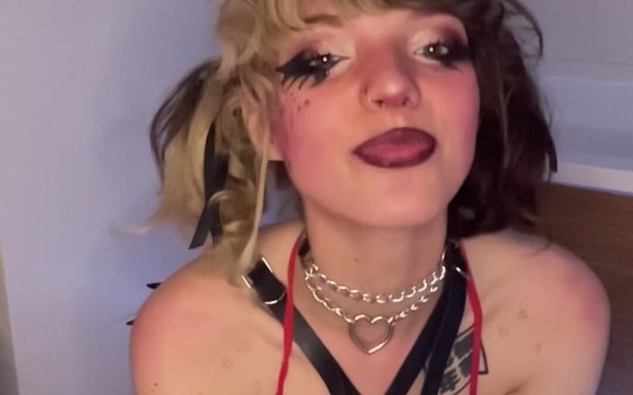 Soft Vulgar: Teen dễ thương chuyển động chậm