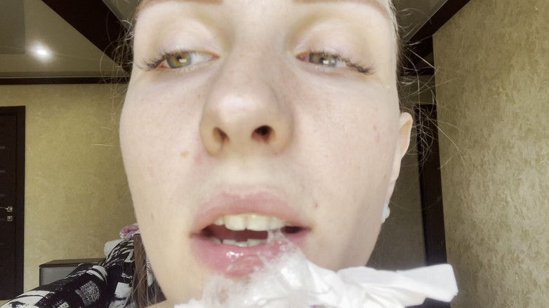 Hottie goddess: Accumulo di estrema phlegm &amp; rilascio in primo piano azione nasale...