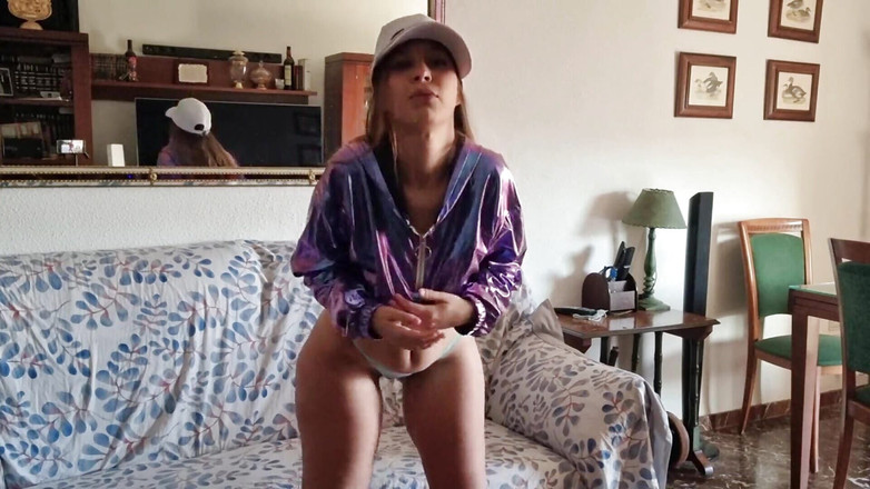 Latinascachondas: Dört hatun yarakları ısıtmak için götlerini hareket ettiriyor