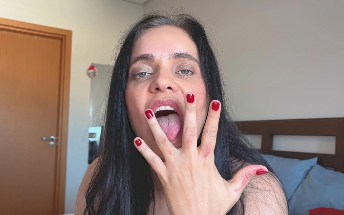 Mila Red Rabbit: 露出狂の女性が作ったJOI+CEI