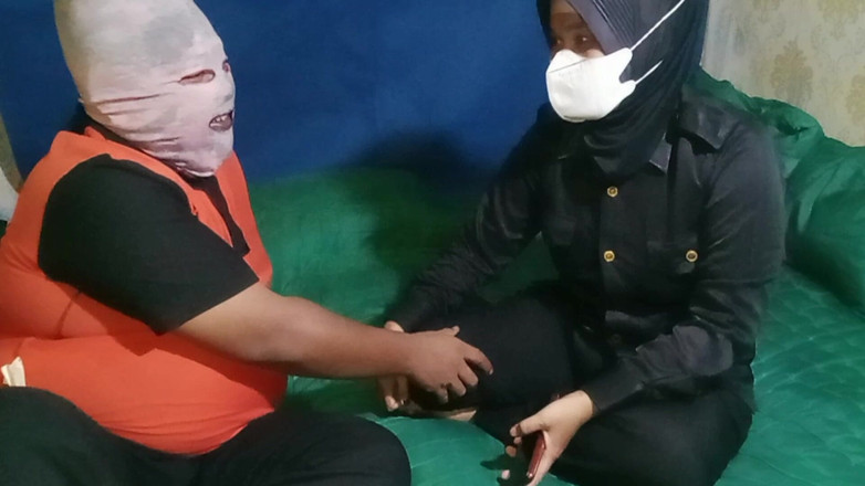 Babang endut: Dick avsugning av kvinnlig säkerhetsvakt