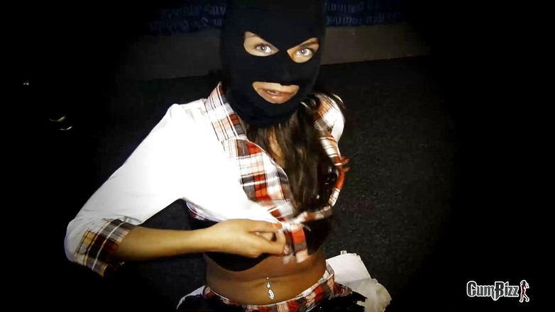 Cumbizz: Zlobivá teenagerka vs BBC