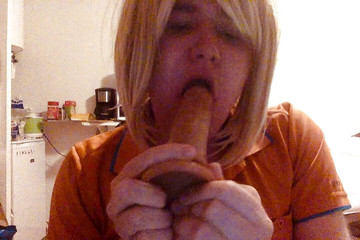 BifloXXX: Bifloxxx Cosplay Dildo Deepthroat