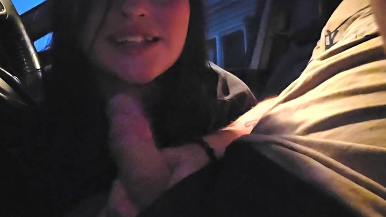 LEXI AND DAN: Kouření přítele ptáka na předním sedadle, když mu říká o posledním šukání...