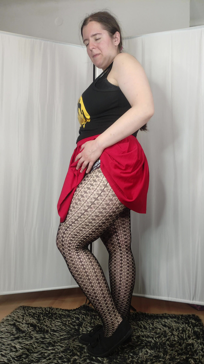 Lena Rose: [4k] 图案连裤袜和红色迷你裙试用