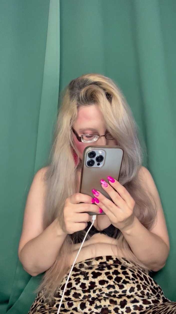 FinDom Goaldigger: 女神フィンダムゴールディガーはあなたのパラダイスです!