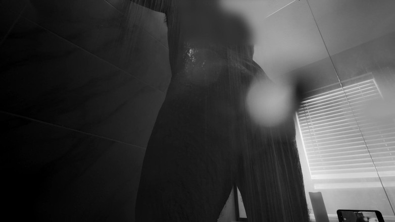 Ivan the Pleasure Dom: Hetero ženatý muž šuká robertek ve sprše (část 1)