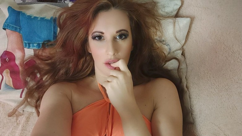 Holy_Red: Guardami negli occhi mentre mi scopi