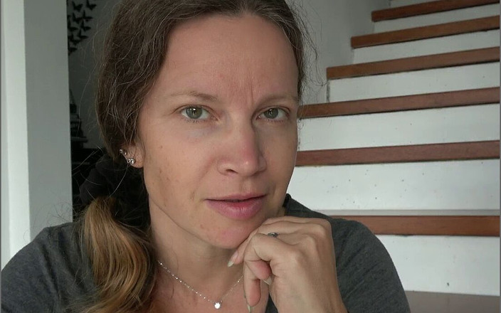 Annika Rose: 구두 굴욕!