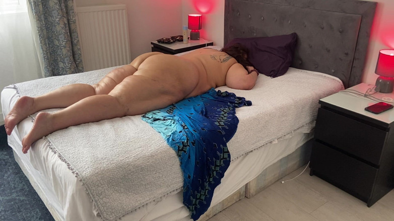 Zina Gabon: Hot Sexy Interracial Oil Massage.
