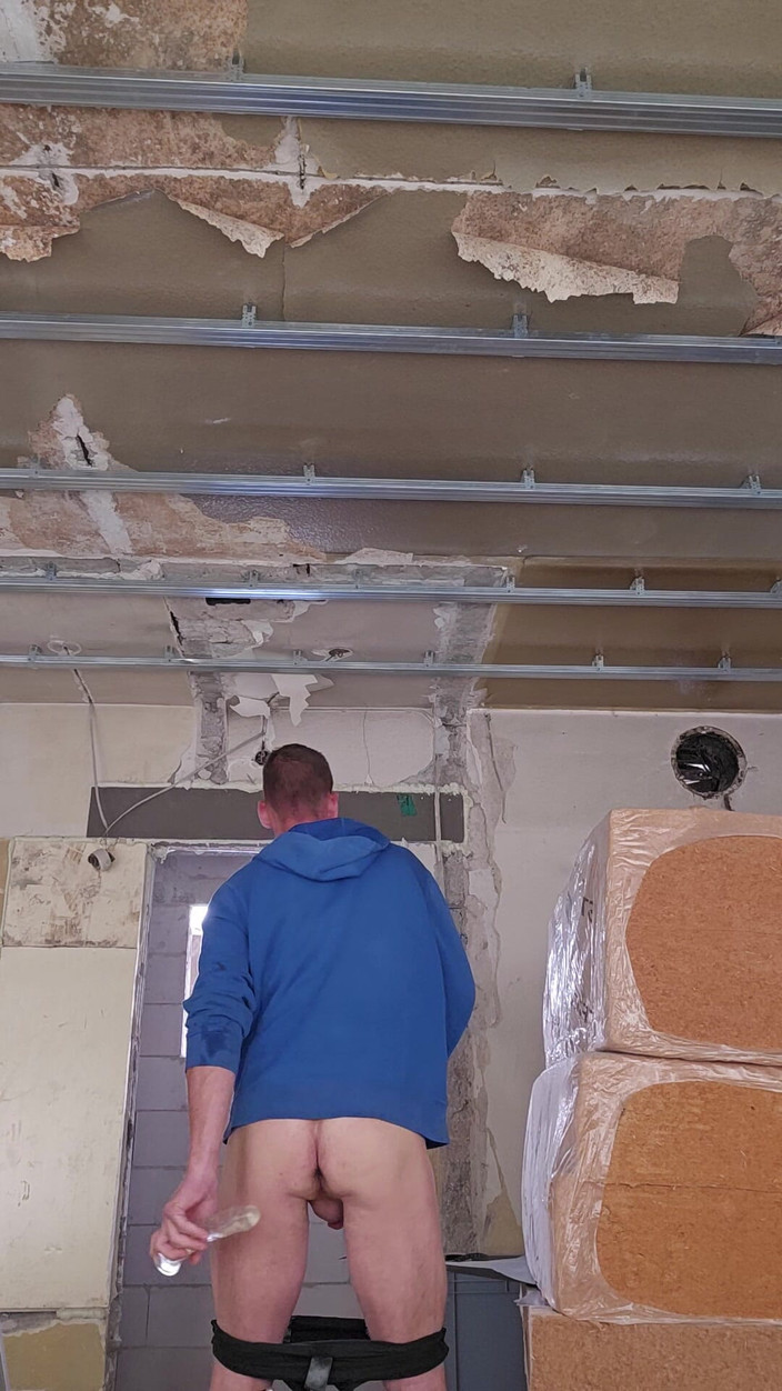 Chris_snoopy_91: Я получаю это с дилдо, и есть люди на работе по соседству