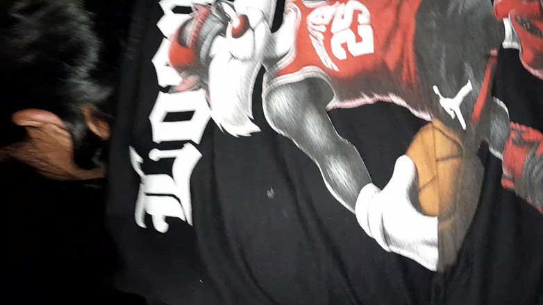 Karely Ruiz: パーティーの後に義理の妹の見事な尻を舐めてるんだ。