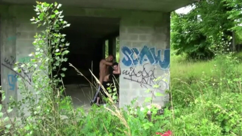 Crunch Boy: 392 Richy fucked by Jordan Fox outdoor