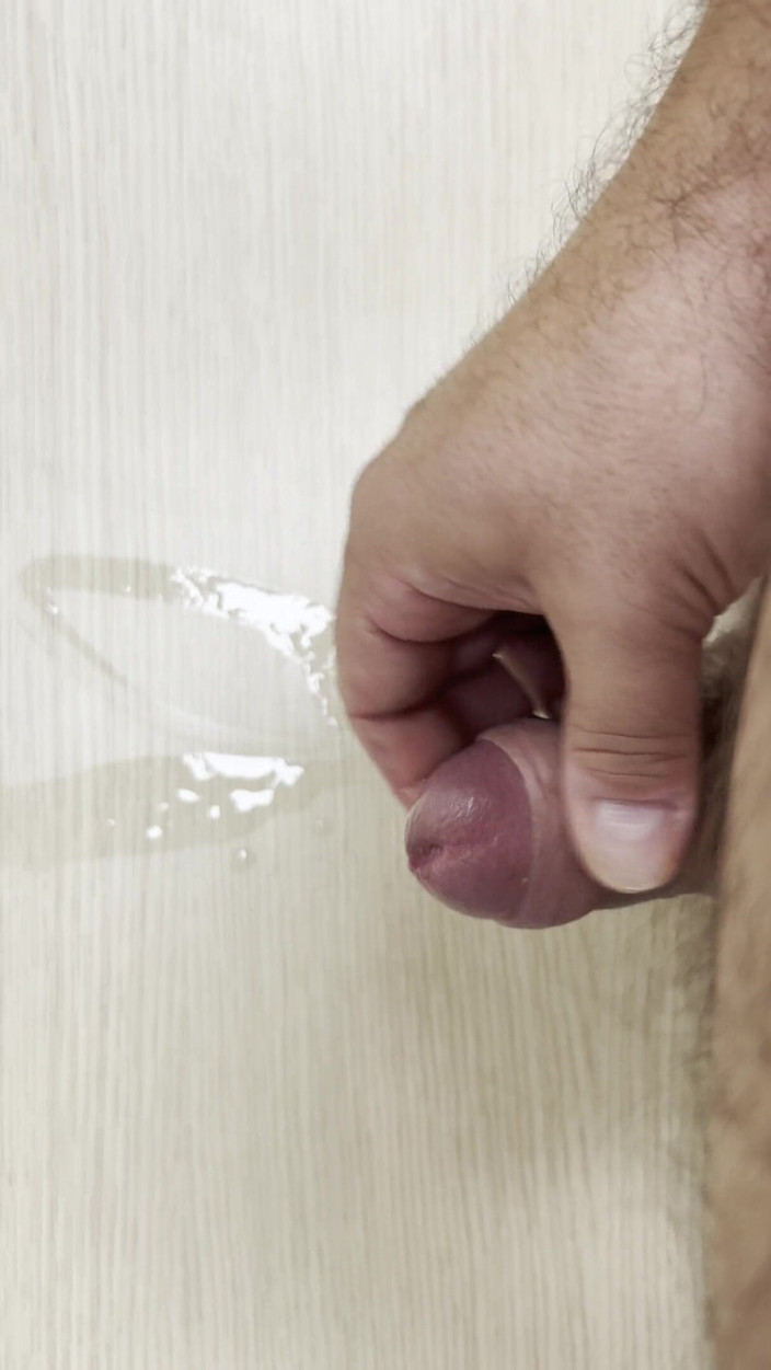 Diapers_MD: I cum on my desk.