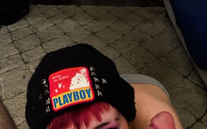 Vibra King Video: Alt Teen Blowjob