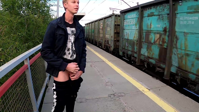 Dick Boys Studio: Extreme Masturbation at the Station