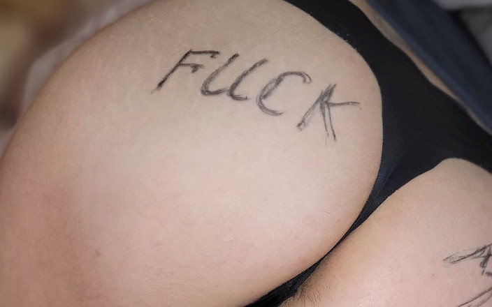 Alivia Sint: Hisap telur dan pancutan mani