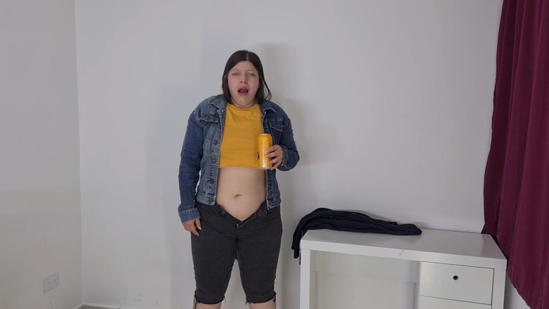 Alice H: Burping et étirement