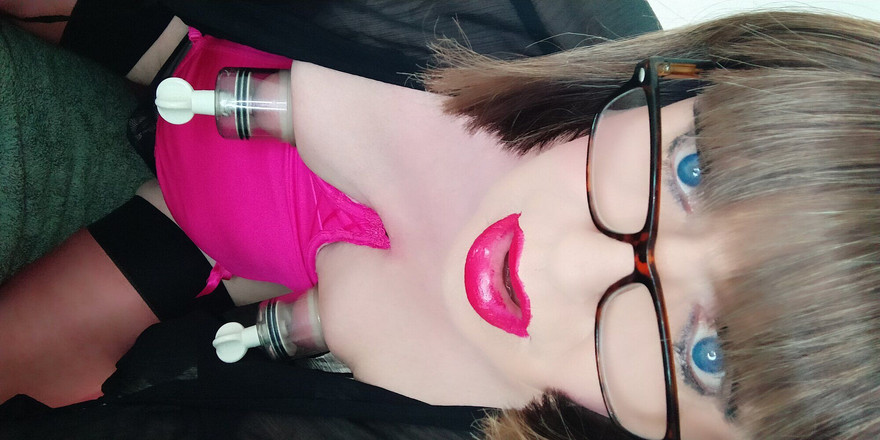 Emma Browne: Emma chuyển giới bẩn thỉu đang chơi