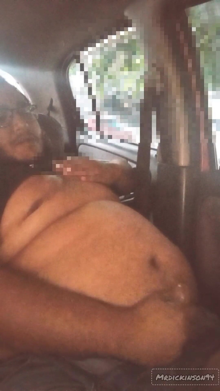 DickDude94: मेरी कार में गुप्त हस्तमैथुन