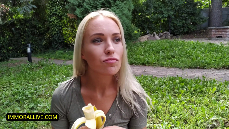 Immoral Family: Bitchy blonde takes virginity of stepbro - Hot stepsis comes home...