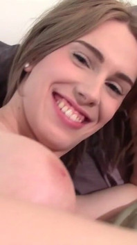 Samantha a Malé černé šaty