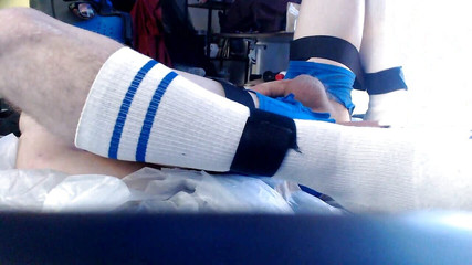 Andrew Woods: Questo cucciolo si fa distruggere il buco dalla macchina