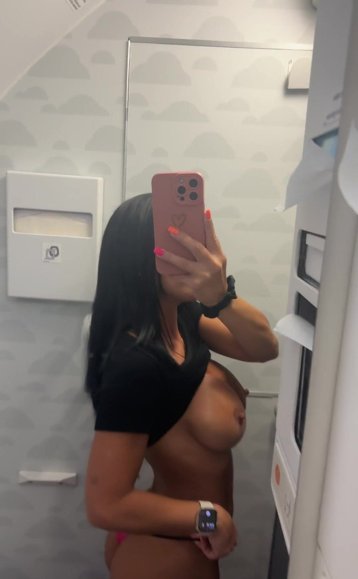 Miss Lexa: No puedo esperar para comenzar a filmar nuevo contenido loco...