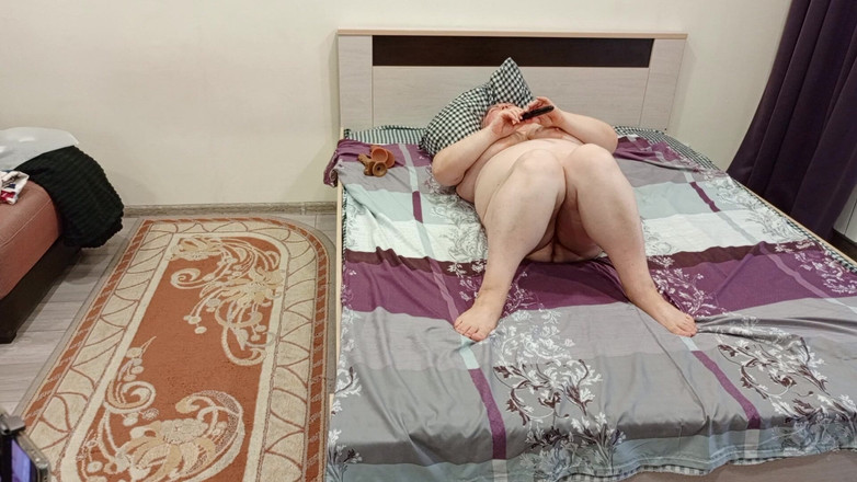 Zona901: मेरी सास काले वाइब्रेटर से अपनी चूत में हस्तमैथुन करती है