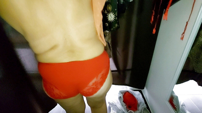 Sexi Ledy: Signora sexy che prova la lingerie nel camerino