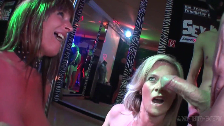AmateurEvent: Marina Montana and Juliana Fucked on the Dance Floor